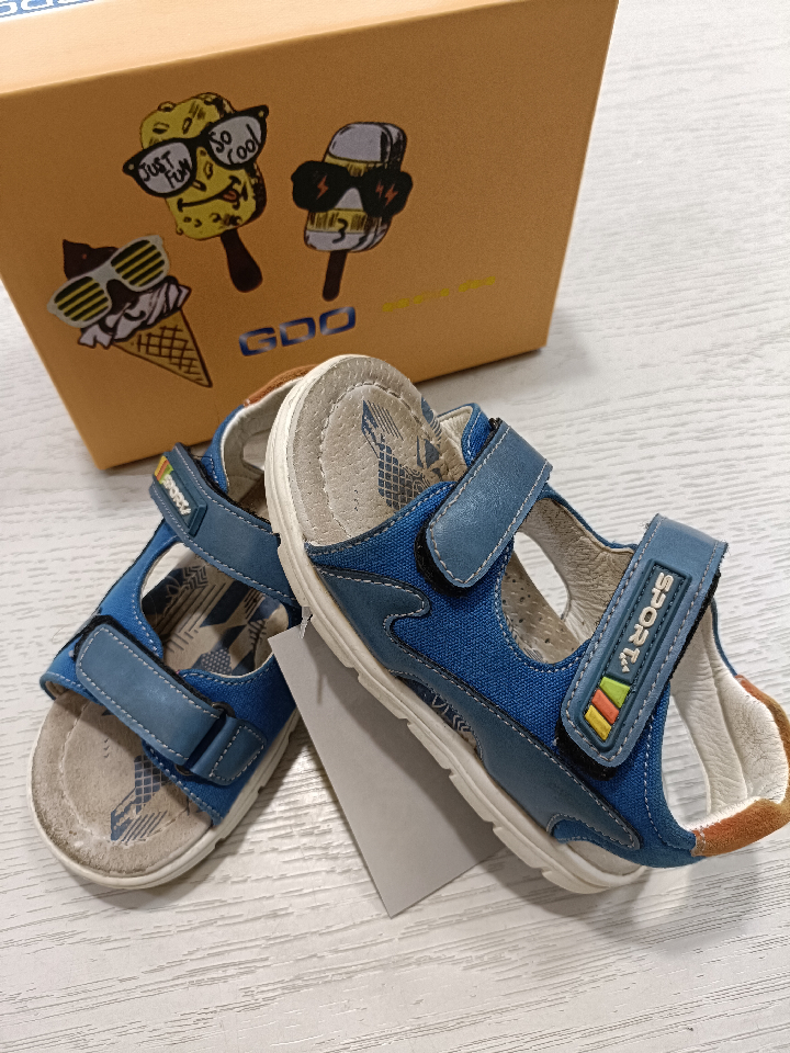 Sandali Bambino Blu e gialli con punta chiusa e strappo Navigare