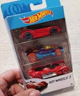 3 AUTOMOBILINE HOT WHEELS NUOVE!