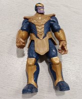 SUPER EROE THANOS