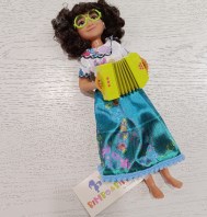 BAMBOLA MIRABEL CON FISARMONICA