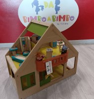 CASA DELLE BAMBOLE DI LEGNO
