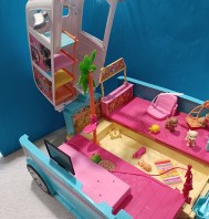 CAMPER BARBIE ULTIMATE PUPPY MOBILE