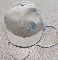 CAPPELLO CON VISIERA PRIMI MESI