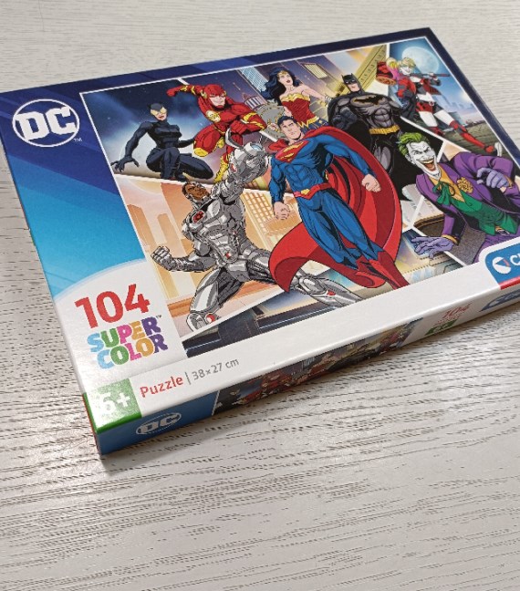 PUZZLE SUPER EROI (MAI APERTO) P.ZI 104