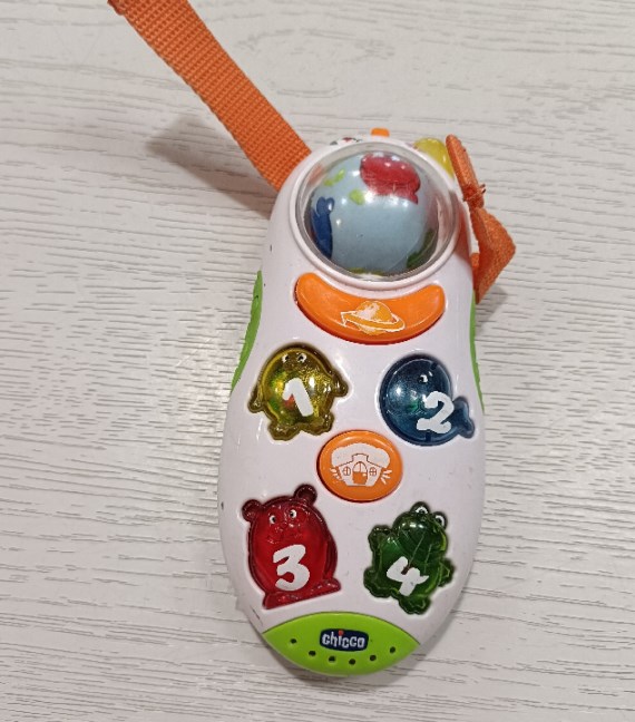TELEFONO MUSICALE CHICCO