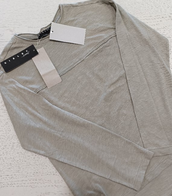 MAGLIA SISLEY 7/8 ANNI NUOVA!