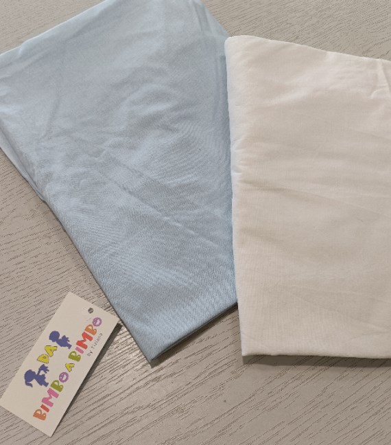 2 LENZUOLA CON ANGOLI LETTINO