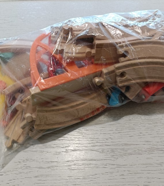 PISTA LEGNO+MACCHININE