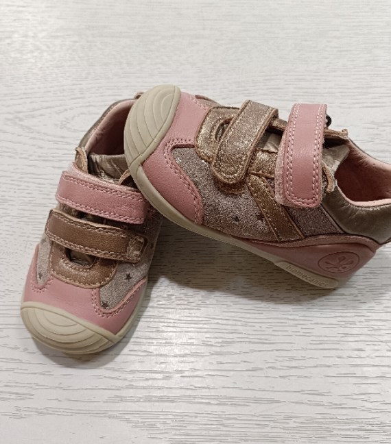 SCARPE BIOMECANICS TG 23