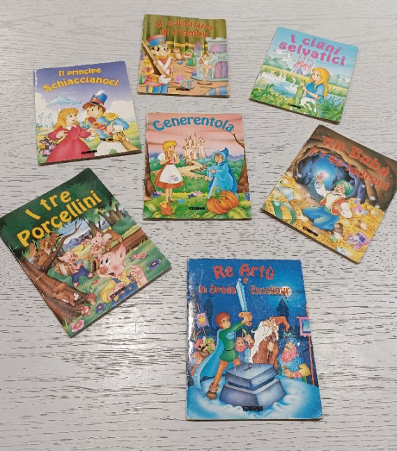 7 LIBRI FIABE