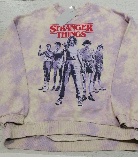 FELPA STRANGER THINGS 9/10 ANNI