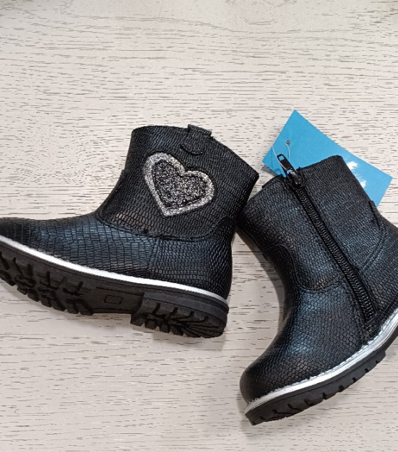 STIVALETTI TG 22 MAI INDOSSATI!