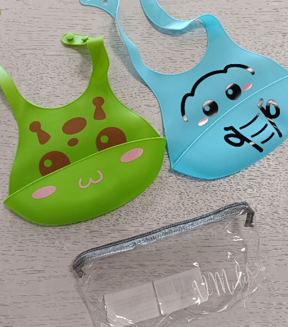 2 BAVAGLINI IN SILICONE NUOVI!