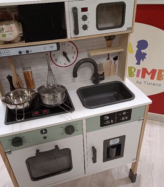 CUCINA DI LEGNO+ACCESSORI