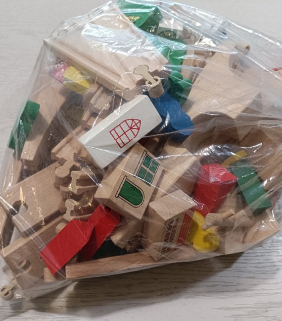 PISTA MACCHINNIE DI LEGNO