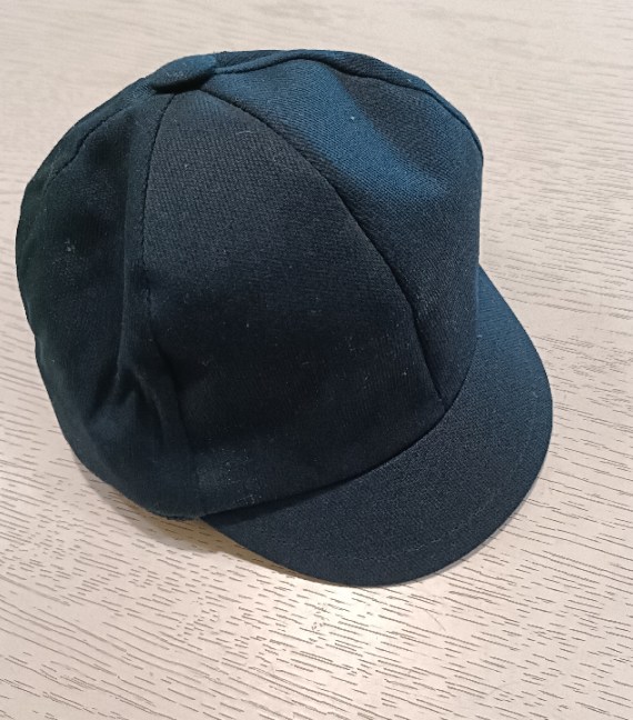 CAPPELLO CON VISIERA PRIMI MESI