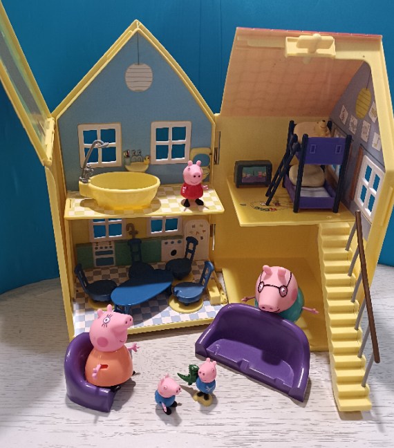 CASA PEPPA PIG+ACCESSORI